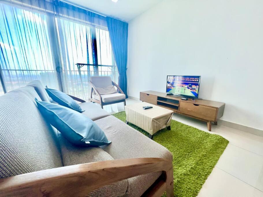 T3 1-10 Pax Trefoil 2Room Setia Alam Cozy Home Wifi Tv Екстериор снимка