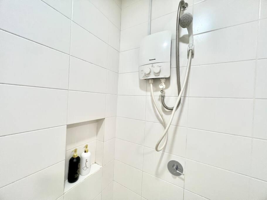 T3 1-10 Pax Trefoil 2Room Setia Alam Cozy Home Wifi Tv Екстериор снимка